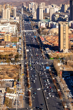 我的家乡“赤峰，一座四线城市”虽然没有大城市的繁华